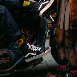 "BROK3N" Socks Yellow & Black On Feet