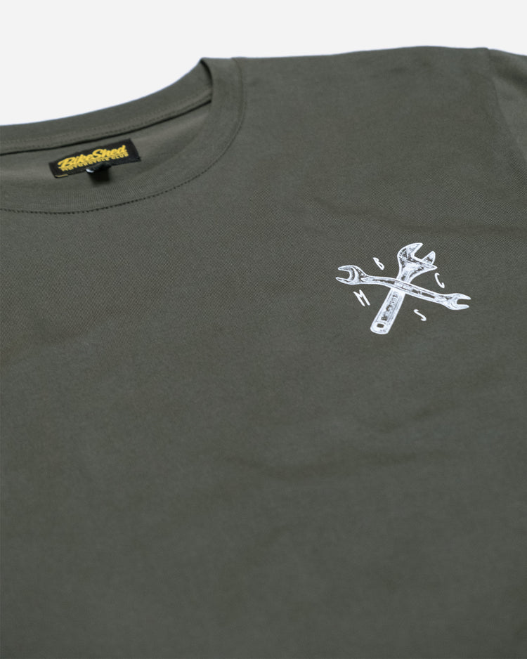 BSMC Toolkit T-Shirt - Khaki, chest logo close up