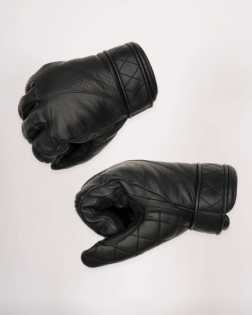 Goldtop Short Cuff Bobber Glove black studio image side on detail